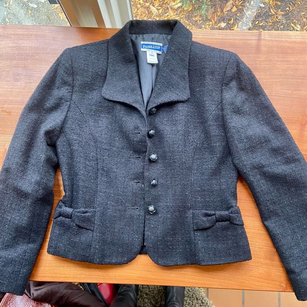 VTG Pendleton Wool Cropped Blazer NWOT Women’s 4 – Black Bow Pockets Jacket